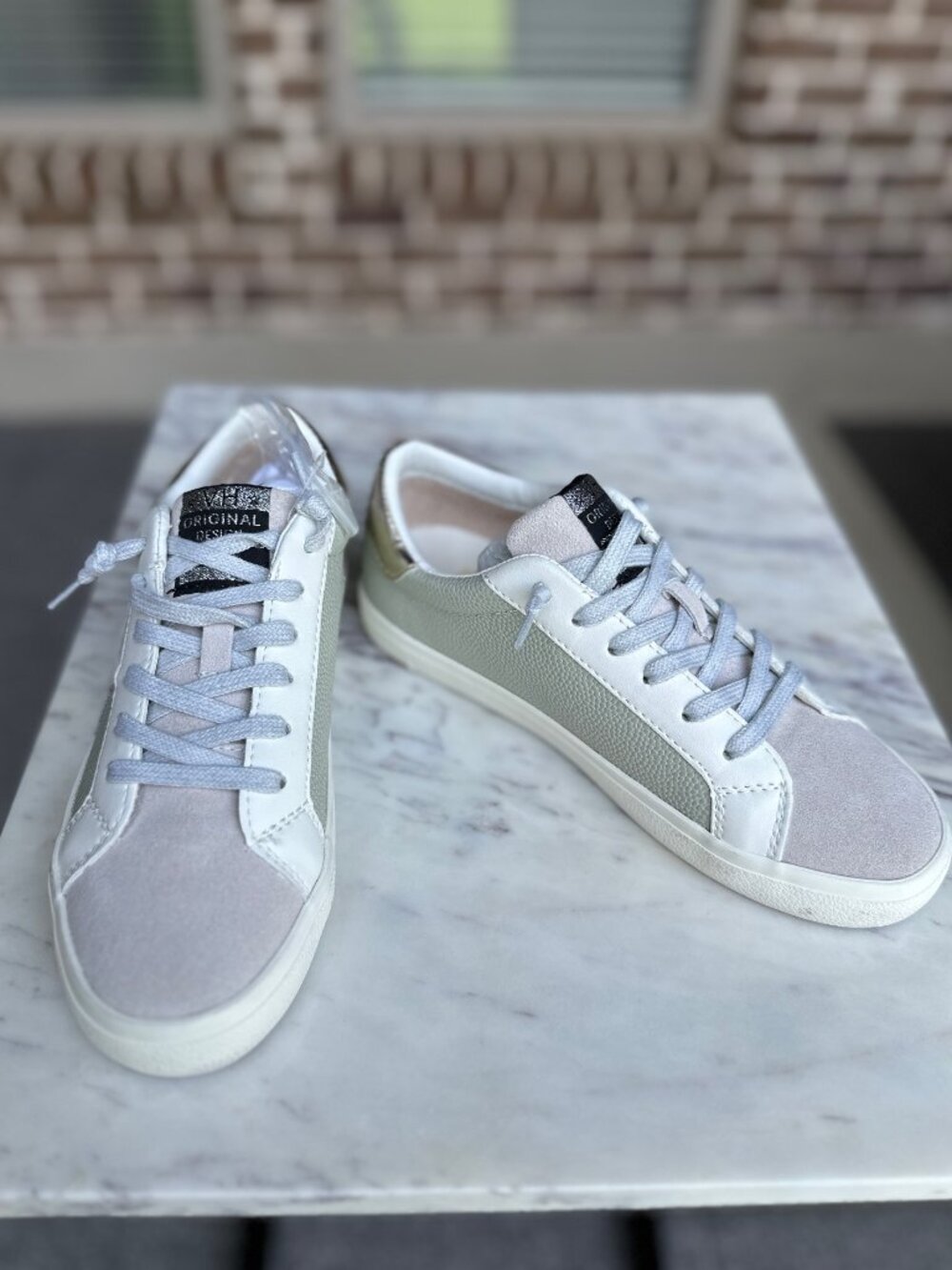 Vintage Havana Womens Flair Slip On Sneakers Sage, White, Gray, Gold Size 6 NEW